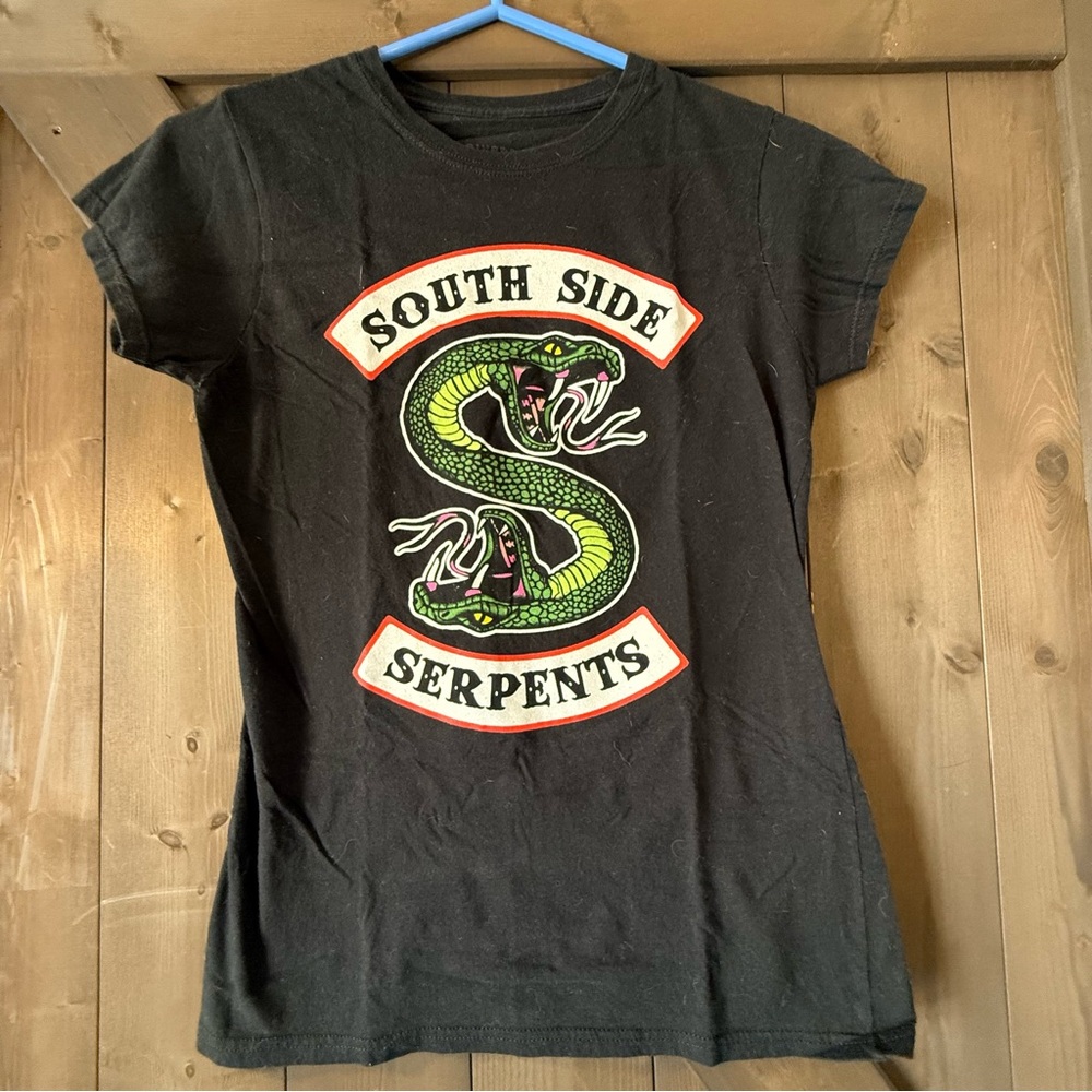 RIVERDALE Black Graphic Tee with Serpent Design